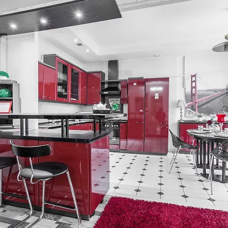 4kh Komnatnyie Apartamienty Karla Marksa 7 Mińsk